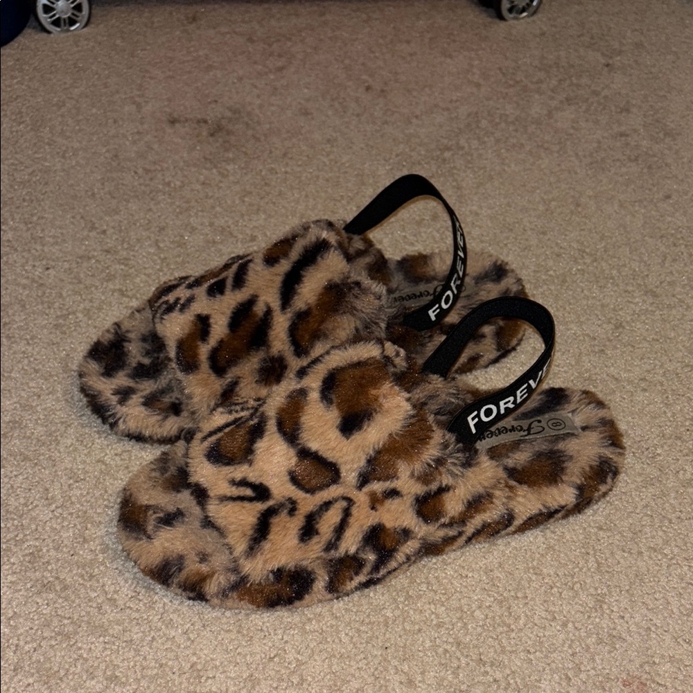 Forever Cheetah Print Cozy Slippers